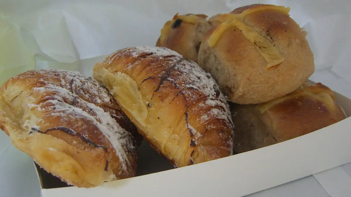 Opa! Greek Bakery & Patisserie – patisserie in Ruislip, London